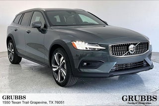 2026 Volvo V60 Cross Country B5 Plus
