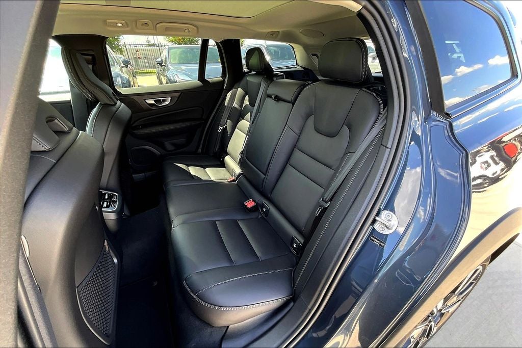 2026 Volvo V60 Cross Country B5 Ultra