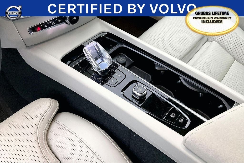 2025 Volvo V60 Cross Country B5 Ultra