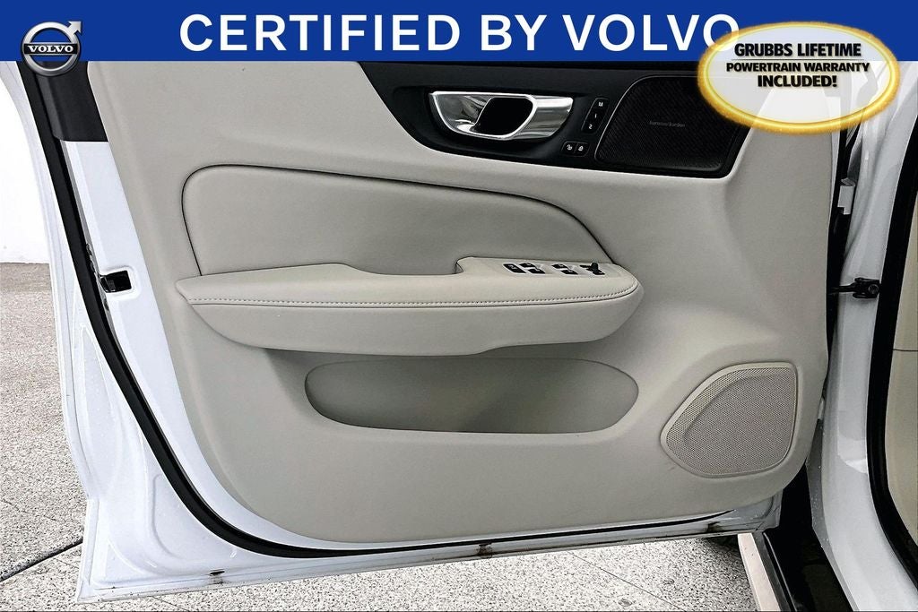 2025 Volvo V60 Cross Country B5 Ultra