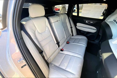 2026 Volvo V60 Cross Country B5 Ultra