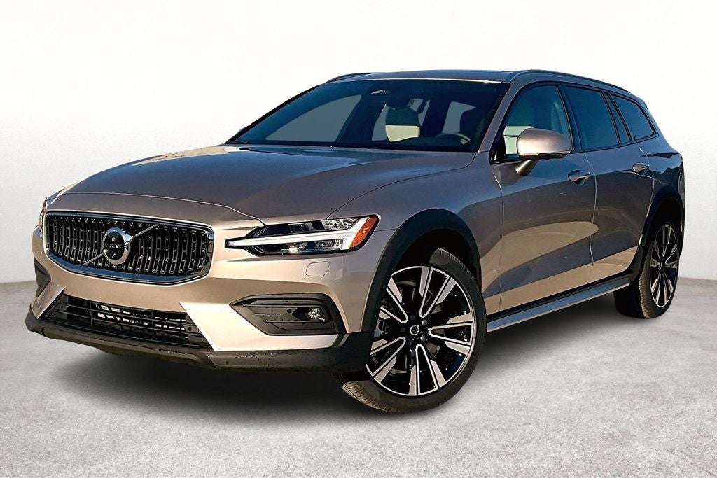 2026 Volvo V60 Cross Country B5 Ultra