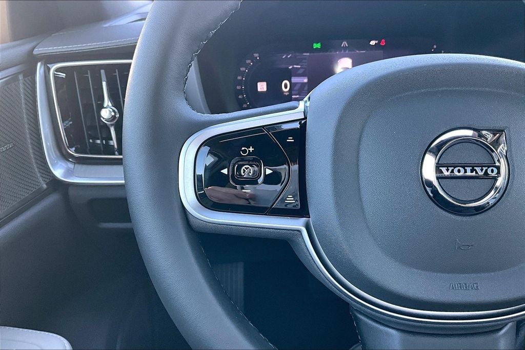 2026 Volvo V60 Cross Country B5 Ultra