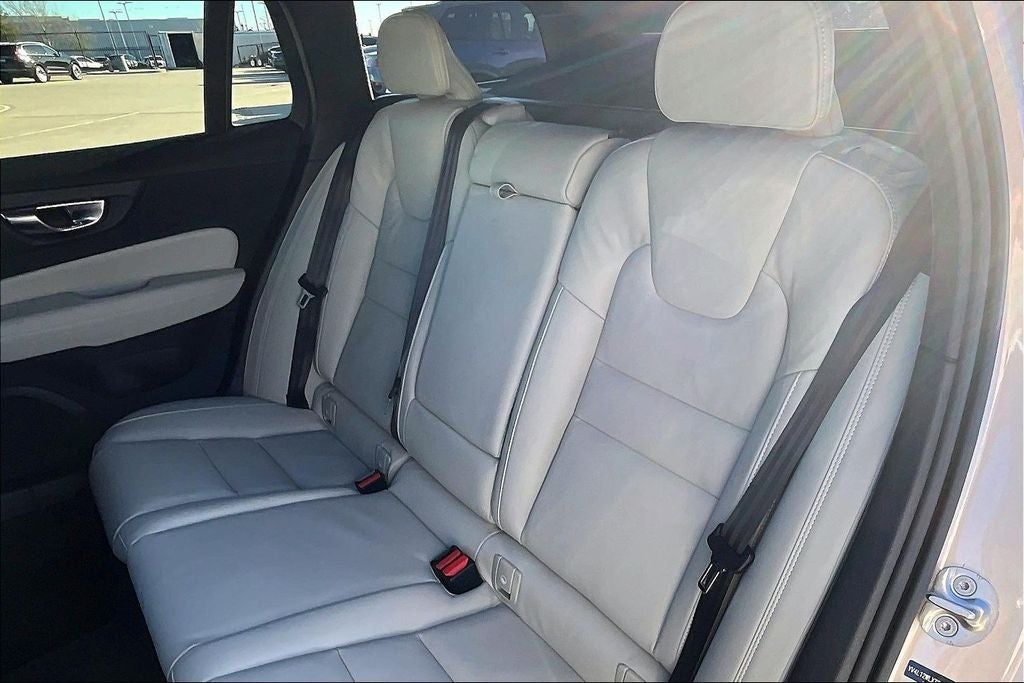 2026 Volvo V60 Cross Country B5 Ultra