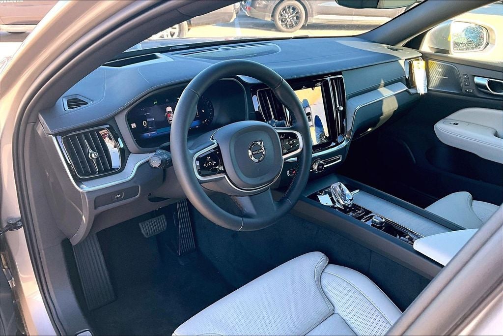 2026 Volvo V60 Cross Country B5 Ultra