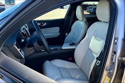 2026 Volvo V60 Cross Country B5 Ultra