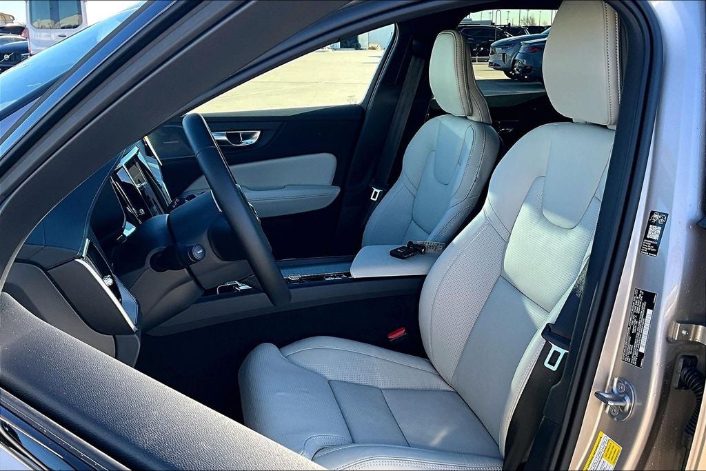 2026 Volvo V60 Cross Country B5 Ultra