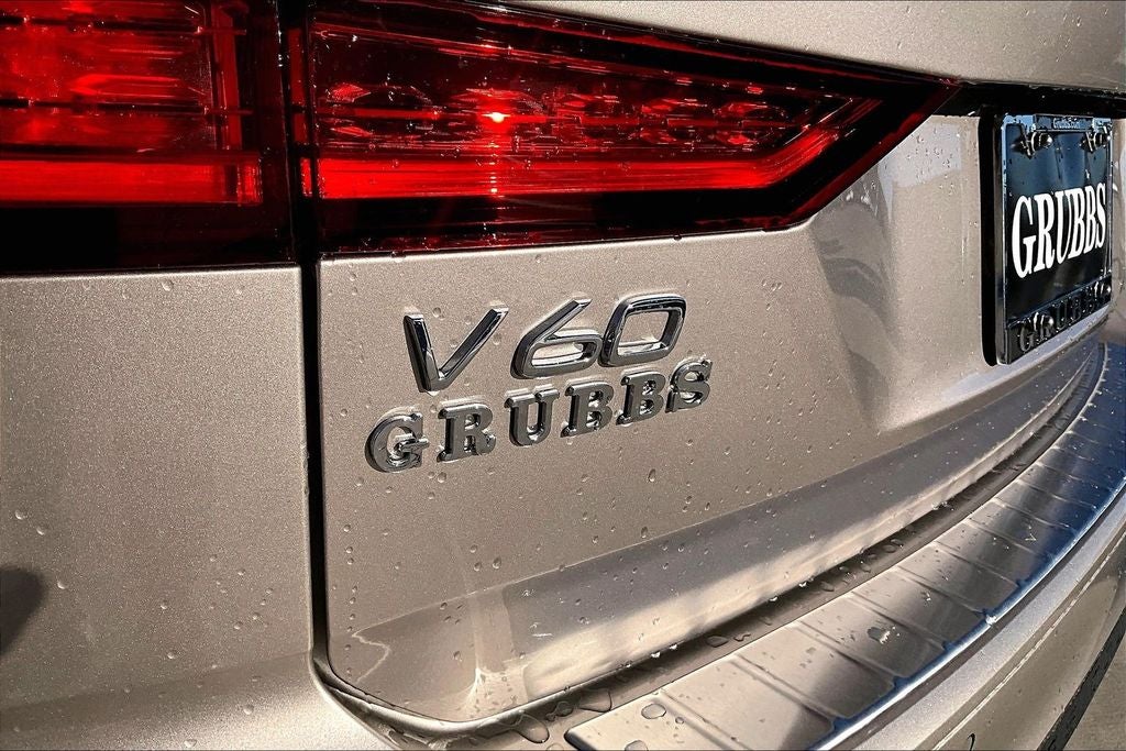 2026 Volvo V60 Cross Country B5 Ultra