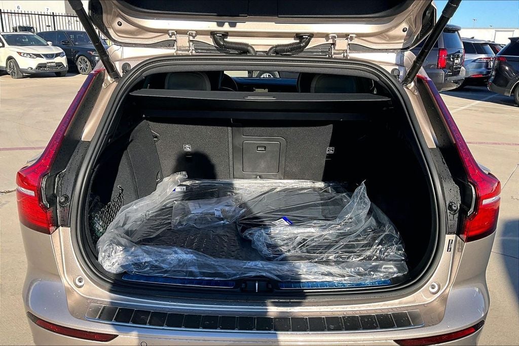 2026 Volvo V60 Cross Country B5 Ultra