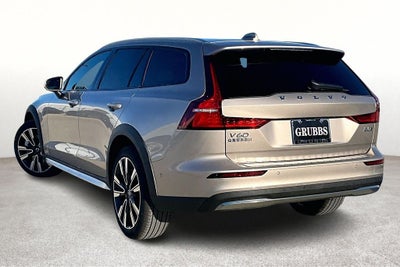2026 Volvo V60 Cross Country B5 Ultra