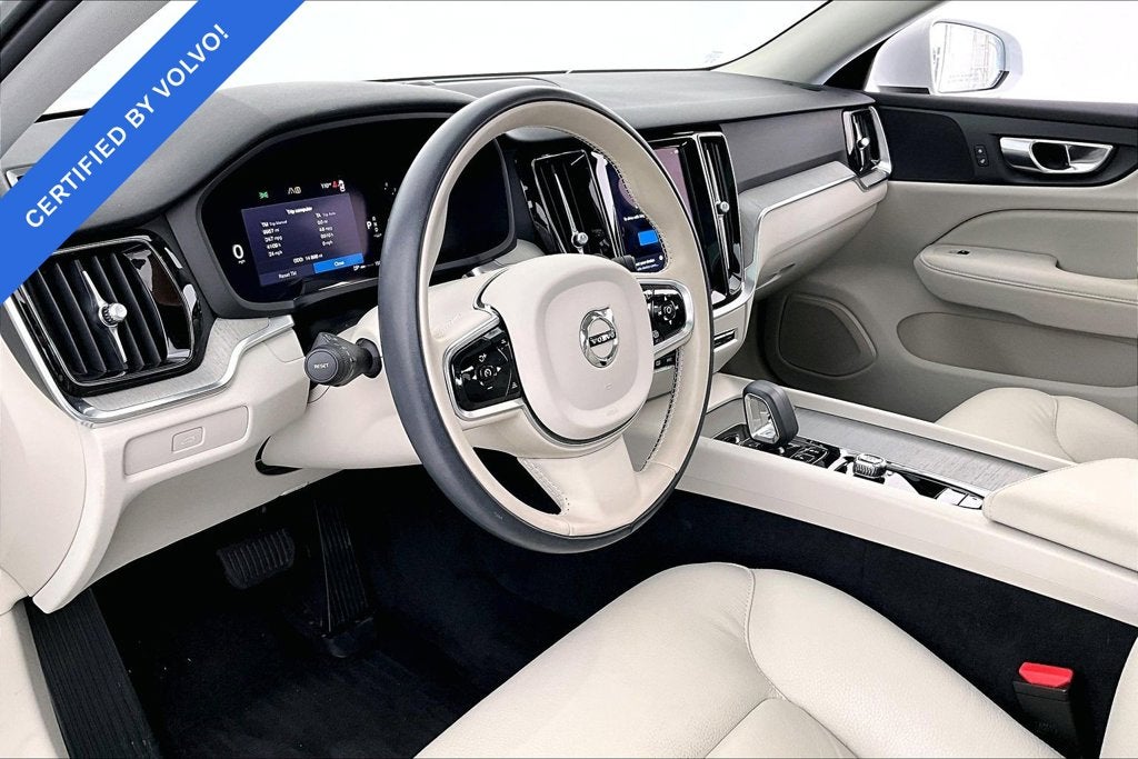 2023 Volvo V60 Cross Country B5 Plus