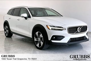 2023 Volvo V60 Cross Country B5 Plus