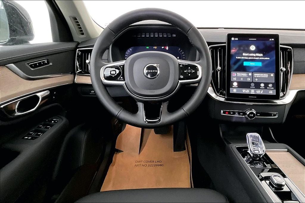 2026 Volvo XC90 B5 Plus