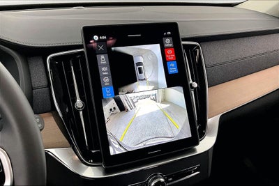 2026 Volvo XC90 B5 Plus
