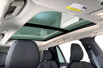 2026 Volvo XC90 B5 Plus
