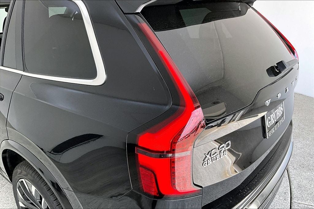 2026 Volvo XC90 B5 Plus