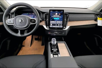 2026 Volvo XC90 B5 Plus