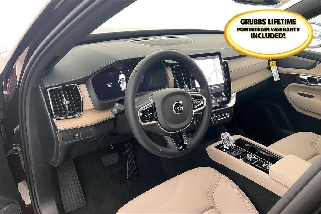 2026 Volvo XC90 B5 Plus