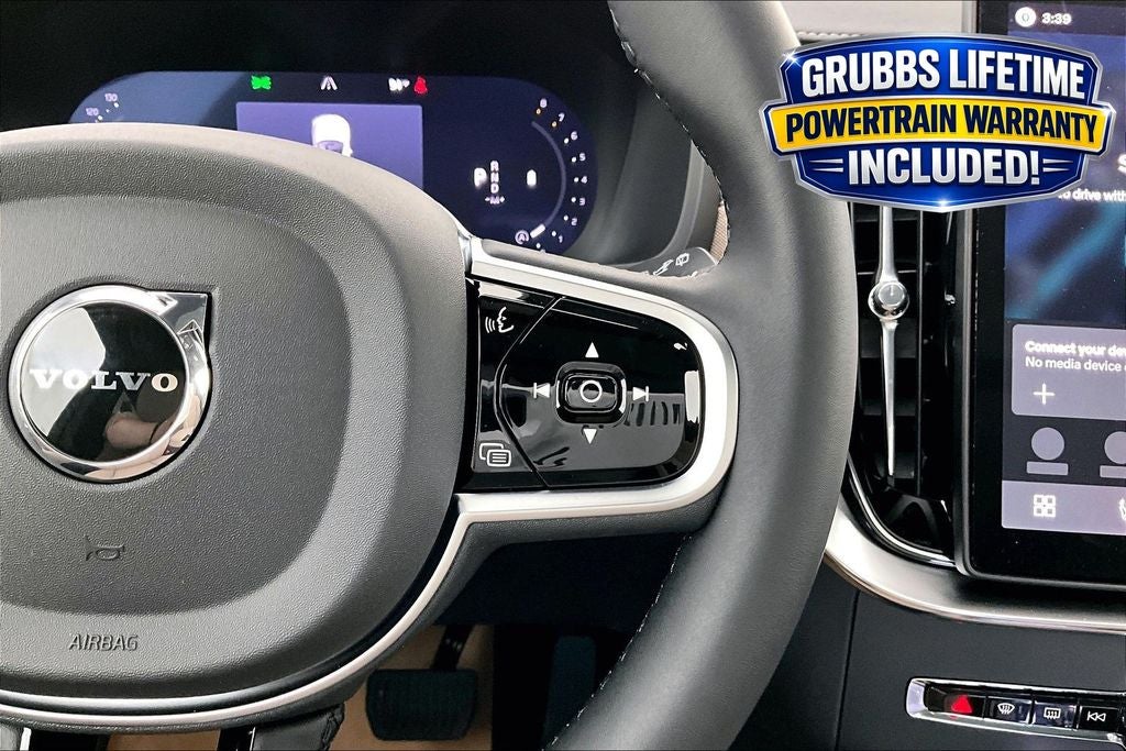 2026 Volvo XC90 B5 Plus