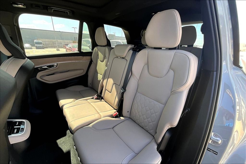 2026 Volvo XC90 B5 Plus