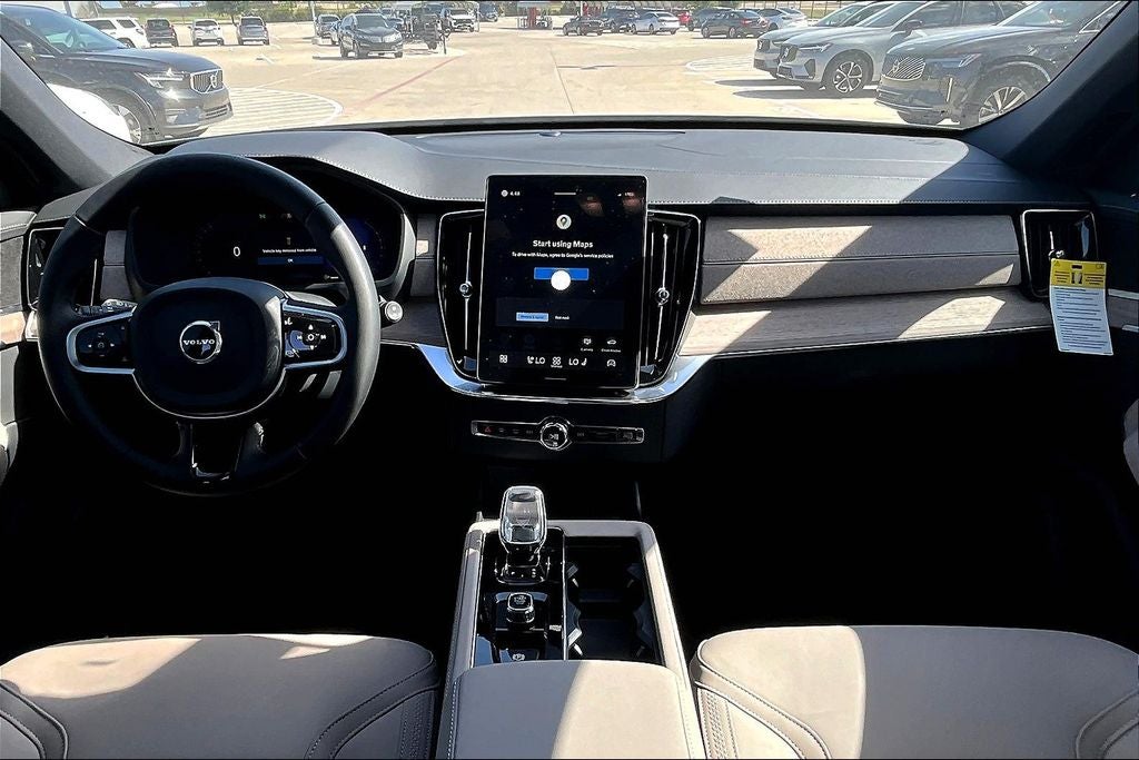 2026 Volvo XC90 B5 Plus