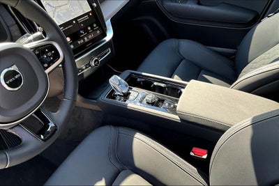 2026 Volvo XC90 B5 Plus