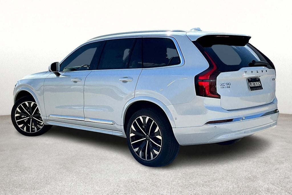 2026 Volvo XC90 B5 Plus