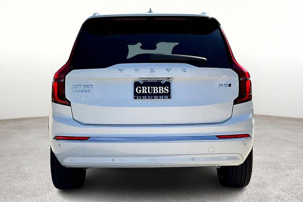 2026 Volvo XC90 B5 Plus