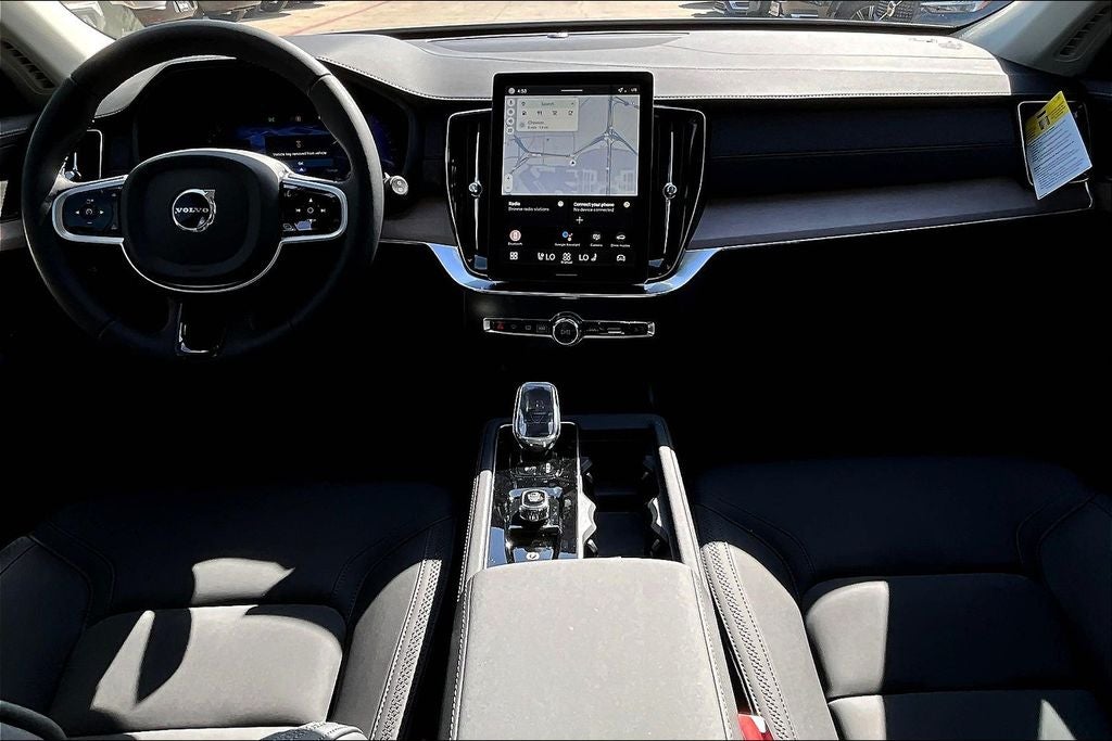 2026 Volvo XC90 B5 Plus