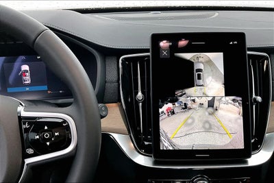 2026 Volvo XC90 B5 Plus