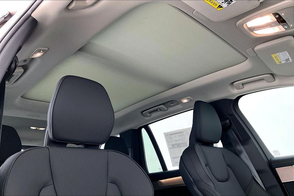 2026 Volvo XC90 B5 Plus