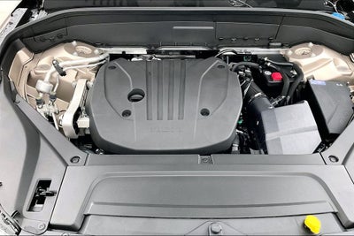 2026 Volvo XC90 B5 Plus