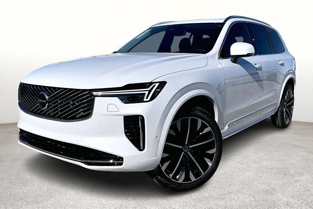 2026 Volvo XC90 B5 Plus