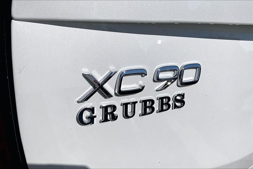 2026 Volvo XC90 B5 Plus