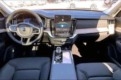2026 Volvo XC90 B5 Plus