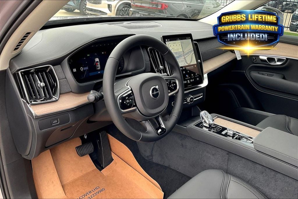 2026 Volvo XC90 B5 Plus
