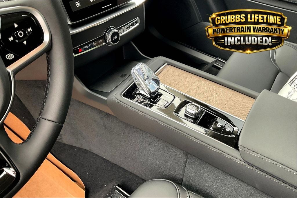 2026 Volvo XC90 B5 Plus