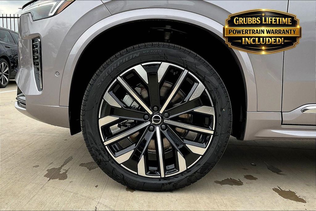 2026 Volvo XC90 B5 Plus