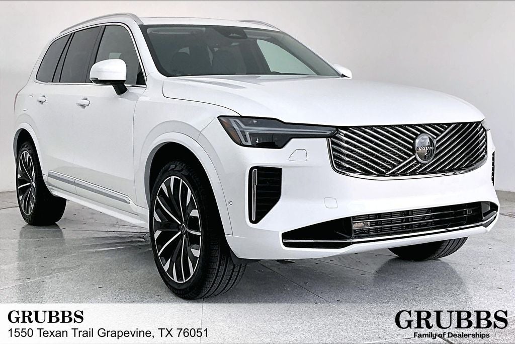 2026 Volvo XC90 B5 Plus