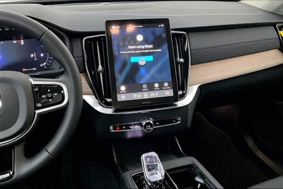 2026 Volvo XC90 B5 Plus