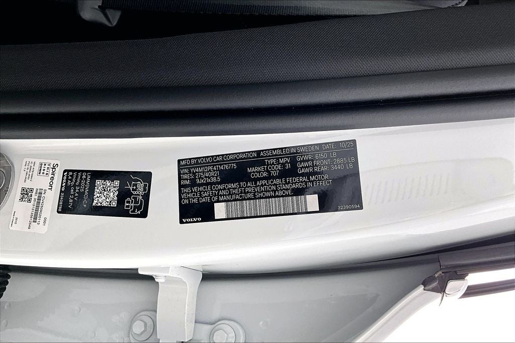 2026 Volvo XC90 B5 Plus