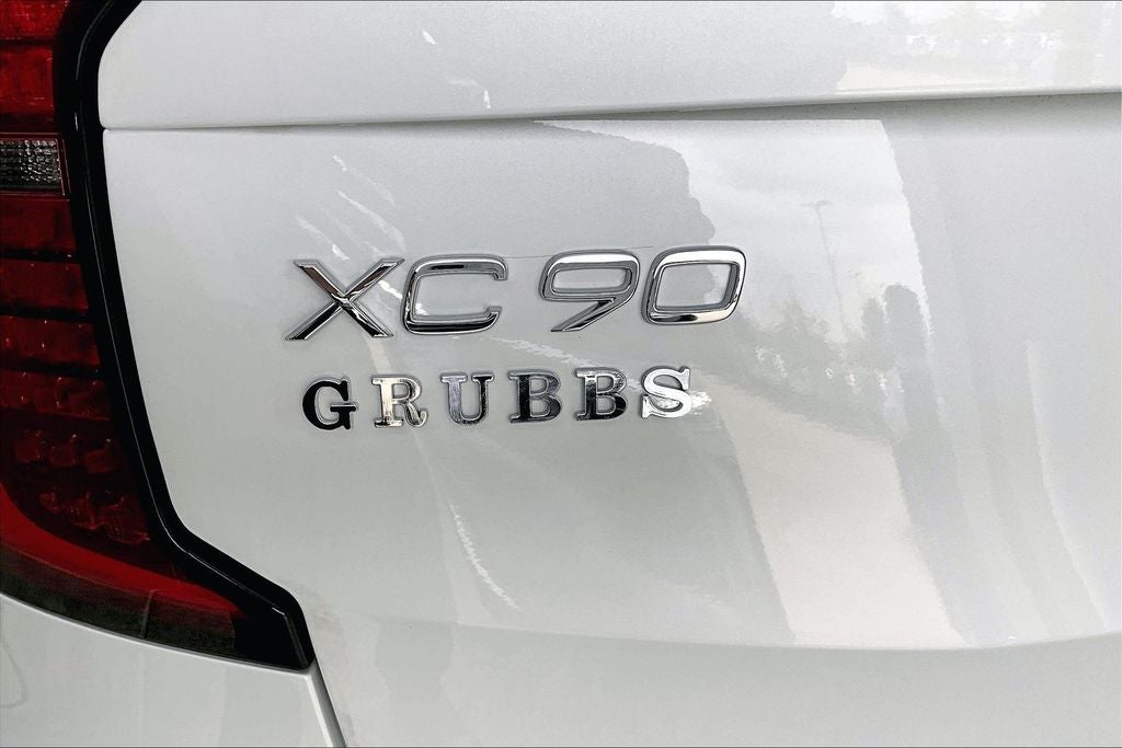 2026 Volvo XC90 B5 Plus