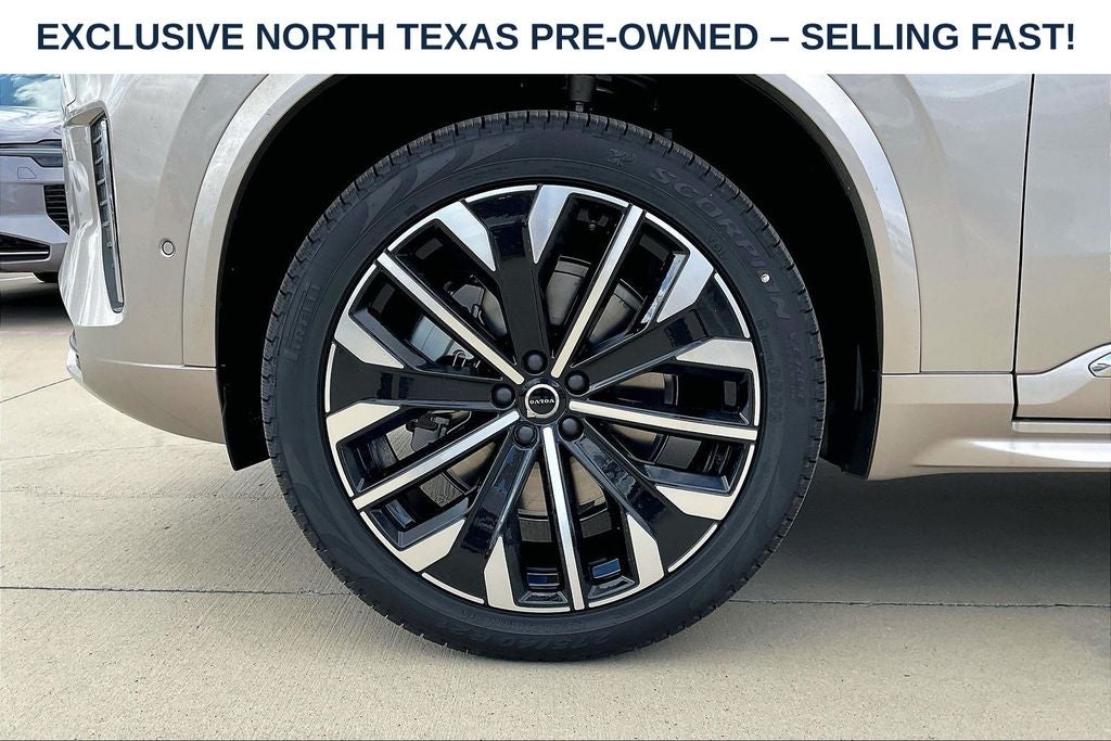 2026 Volvo XC90 B5 Plus