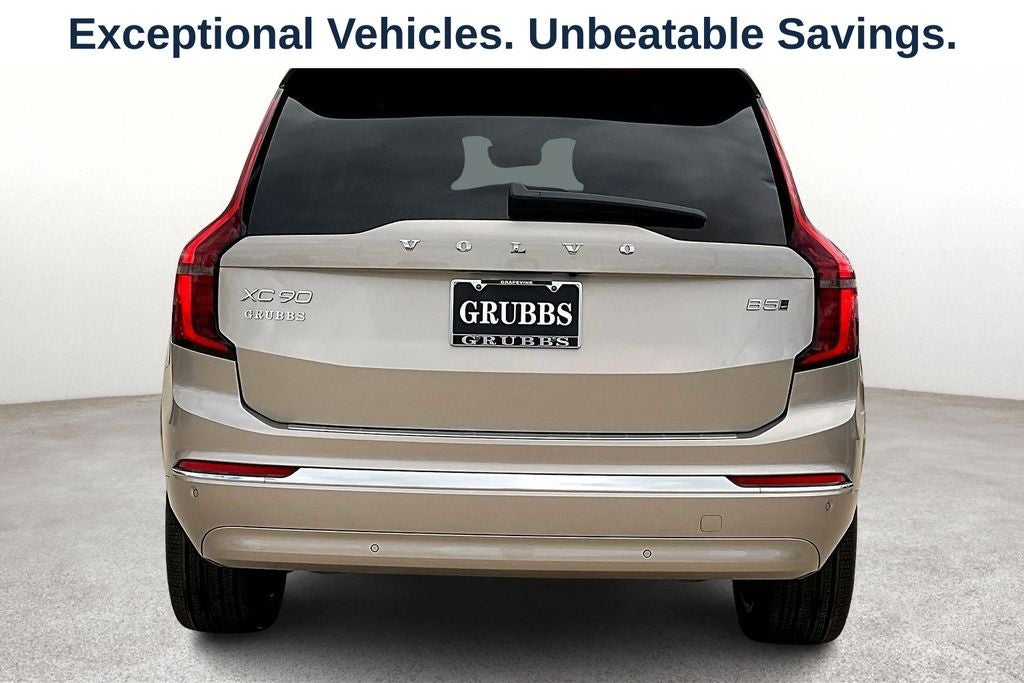 2026 Volvo XC90 B5 Plus