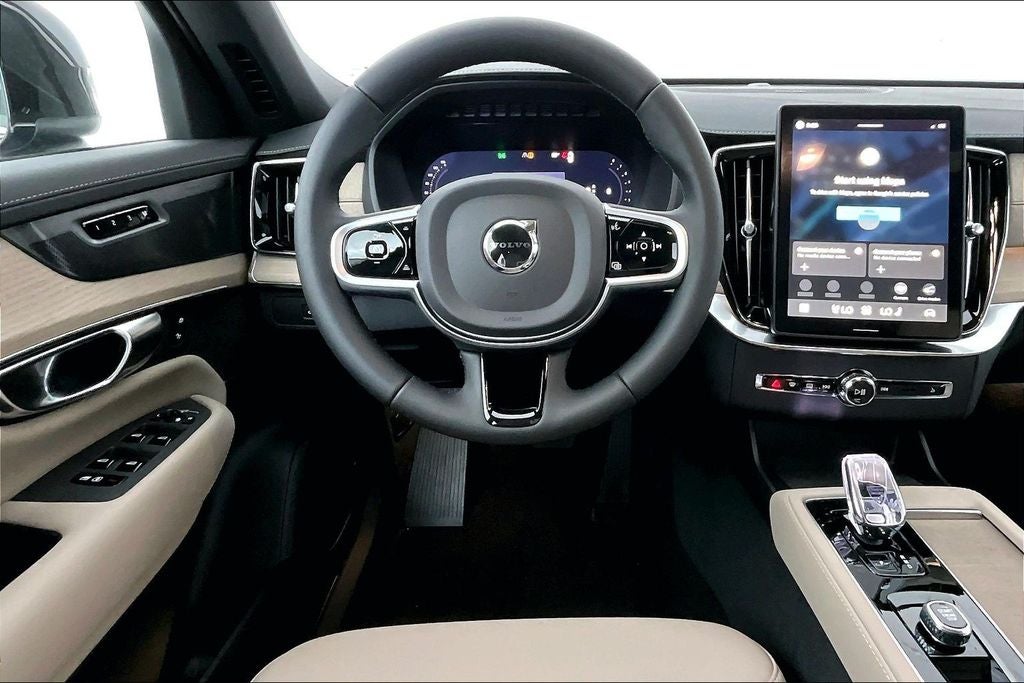 2026 Volvo XC90 B5 Plus