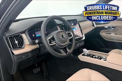 2026 Volvo XC90 B5 Plus