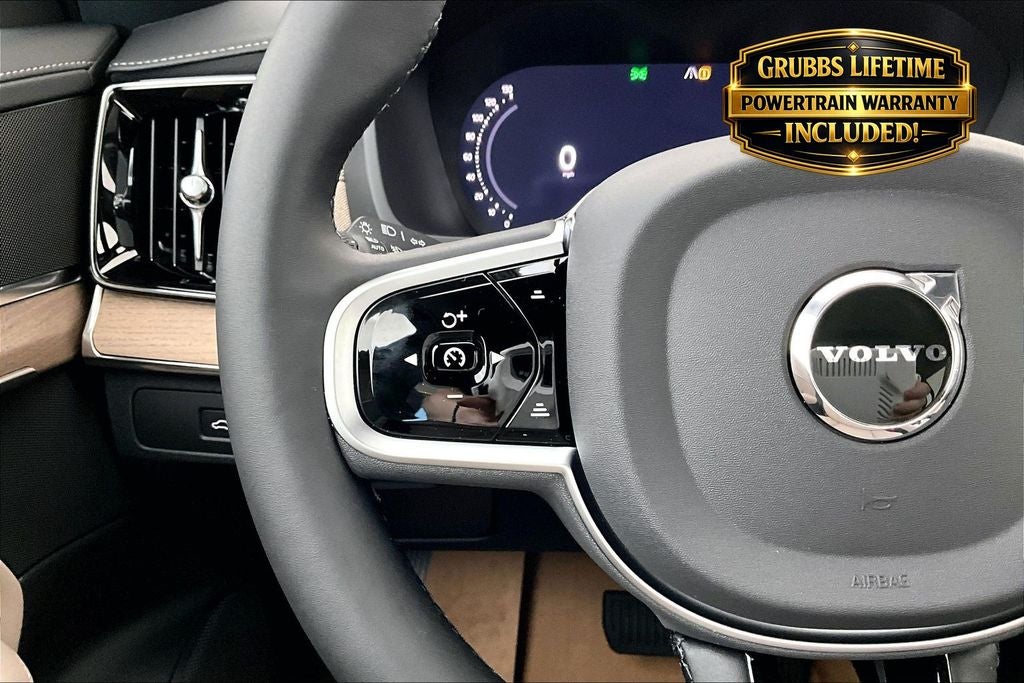 2026 Volvo XC90 B5 Plus