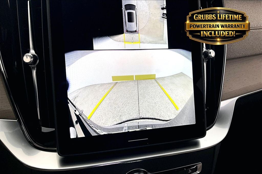 2026 Volvo XC90 B5 Plus