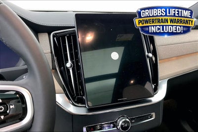 2026 Volvo XC90 B5 Plus