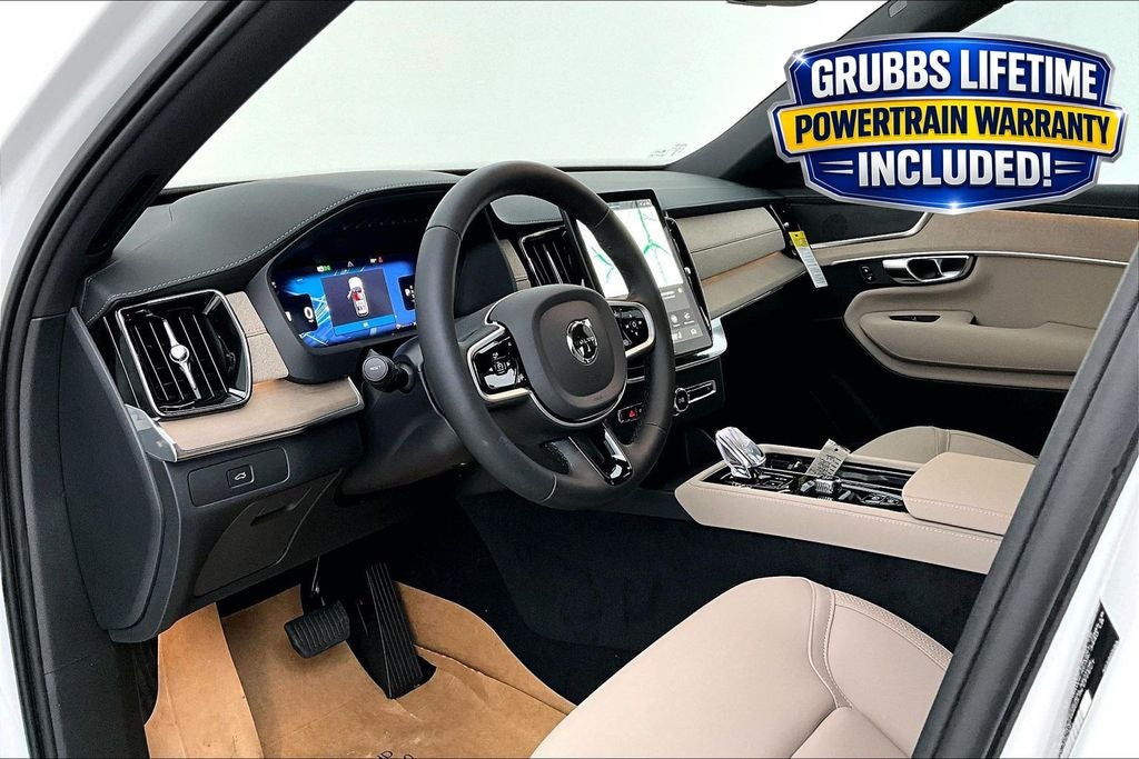 2026 Volvo XC90 B5 Plus